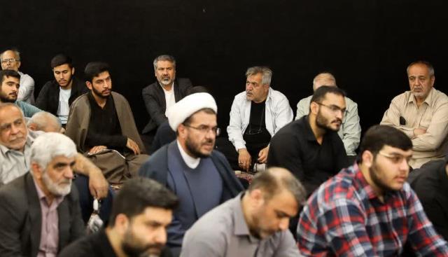 شرکت رئیس نمایندگی وزارت امور خارجه در قزوین در مراسم عزاداری شهادت حضرت امام صادق ( ع )